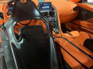 Aston Martin DBS 770 Ultimate — photo 17