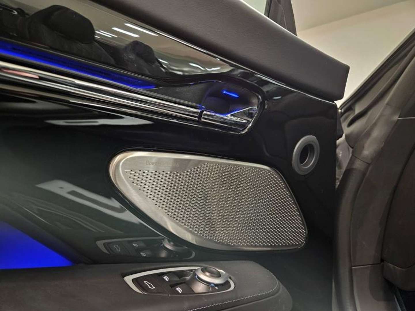 Aston Martin Volante V8 4.0 680ch BVA8 - 2025 - Joinsteer - #15