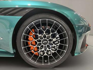Aston Martin DBS 770 Ultimate — photo 21