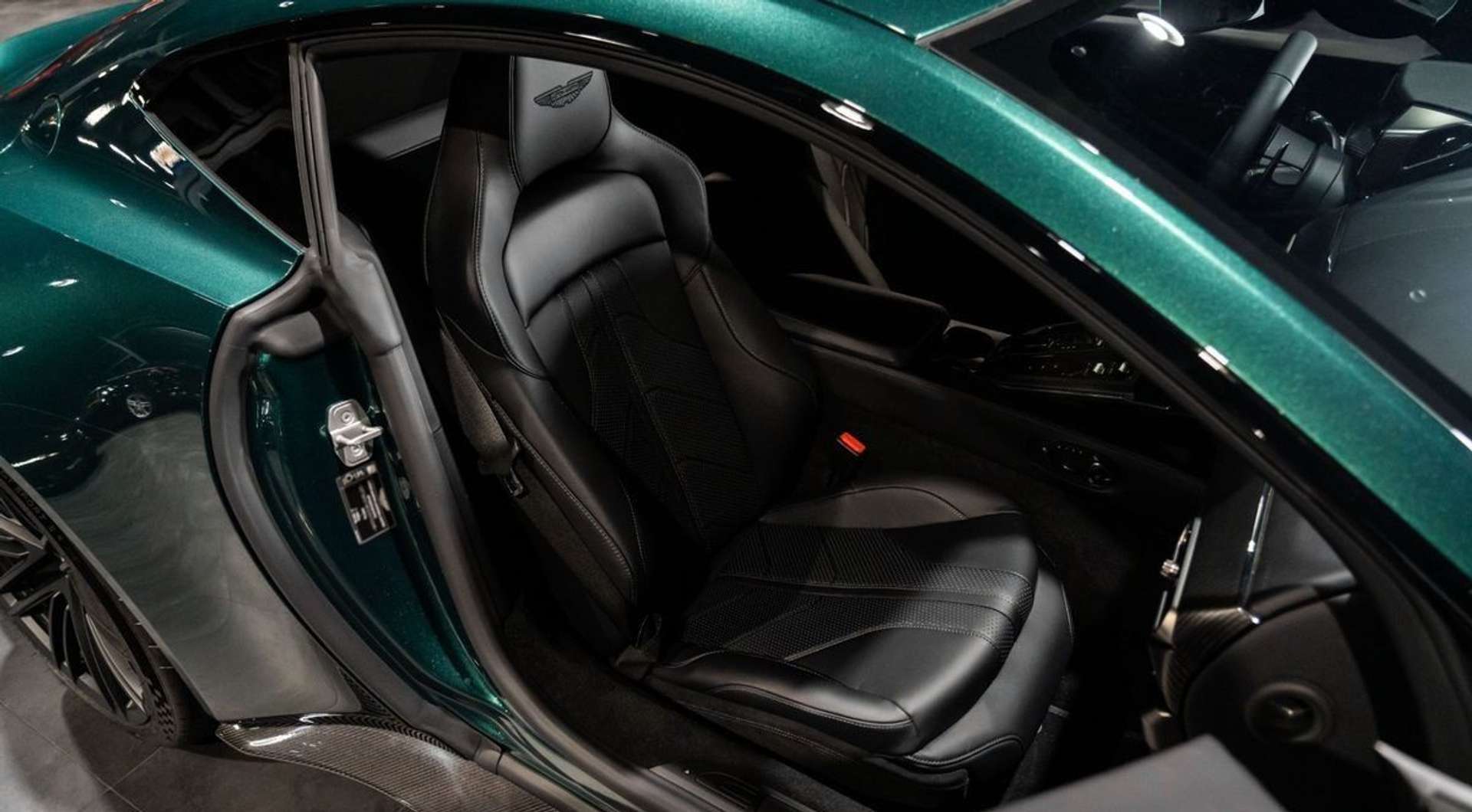 Aston Martin V8 665 - 2025 - Joinsteer - #13