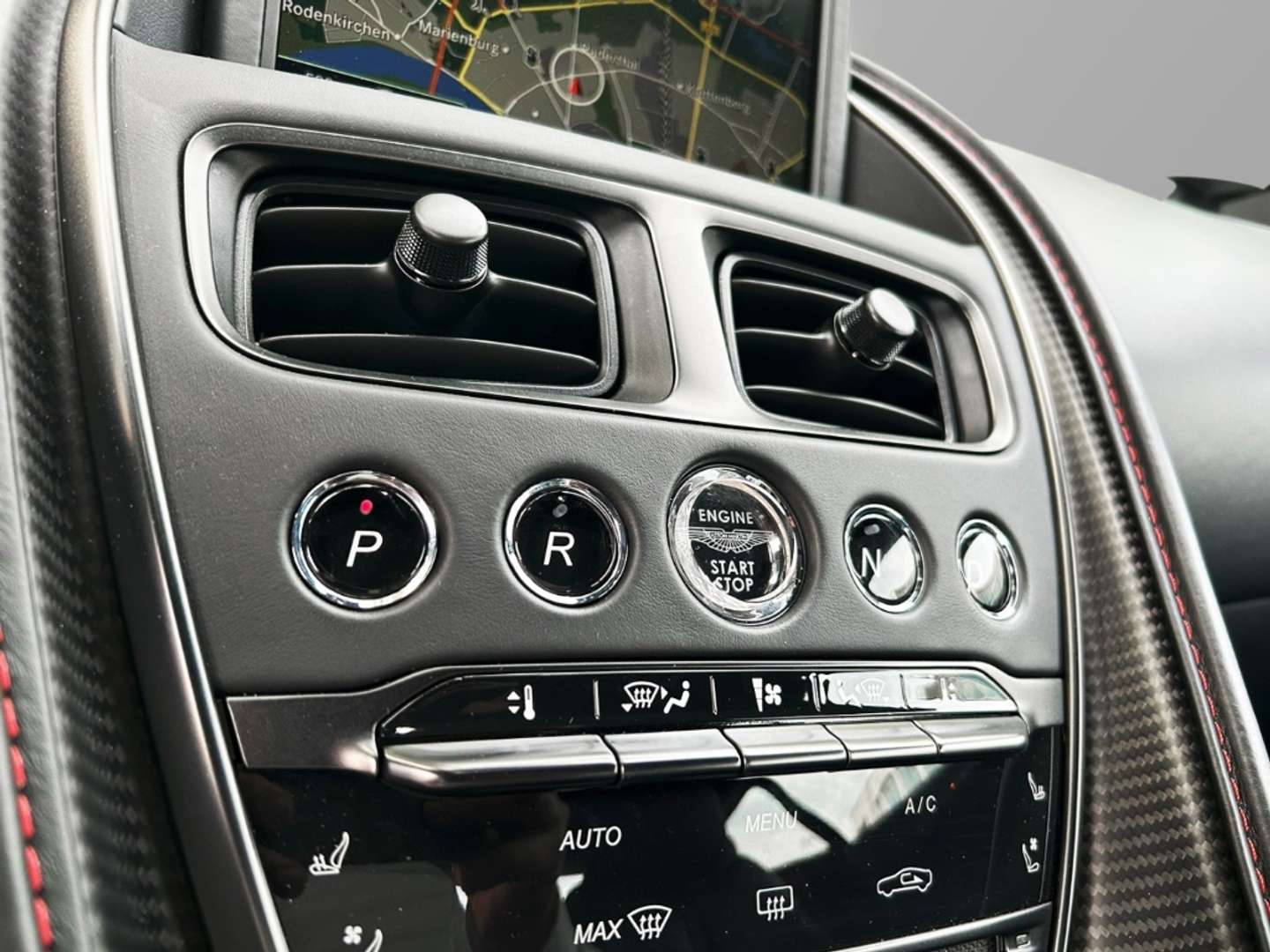 Aston Martin DB11 Coupé V8 Onyx Black - 2017 - Joinsteer - #23