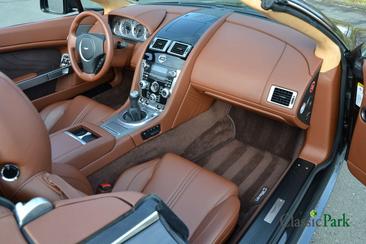 Aston Martin Vantage Roadster V8 S — photo 37