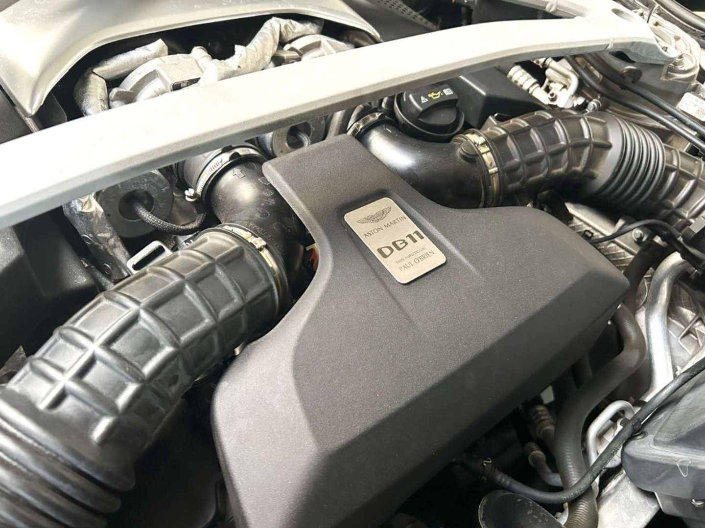 Aston Martin DB11 Coupé V8 Onyx Black - 2017 - Joinsteer - #33