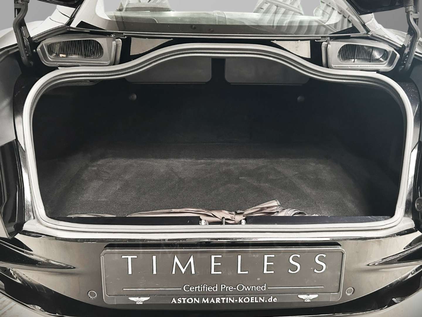 Aston Martin DB11 Coupé V8 Onyx Black - 2017 - Joinsteer - #34