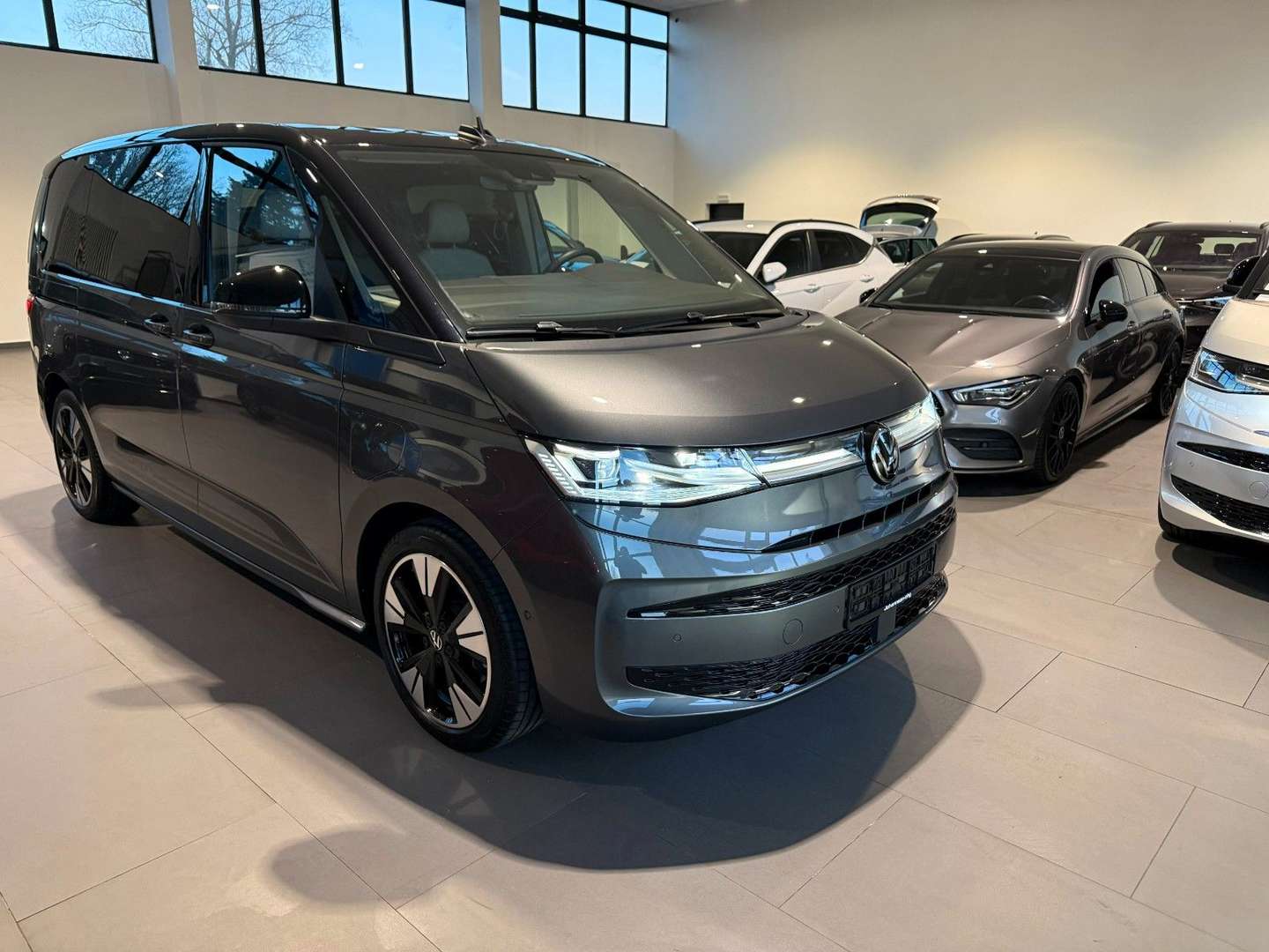 Volkswagen Multivan E-Hybrid Edition - 2023 - Joinsteer - #2