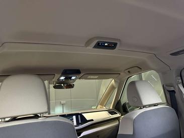 Volkswagen Multivan TDI — photo 28
