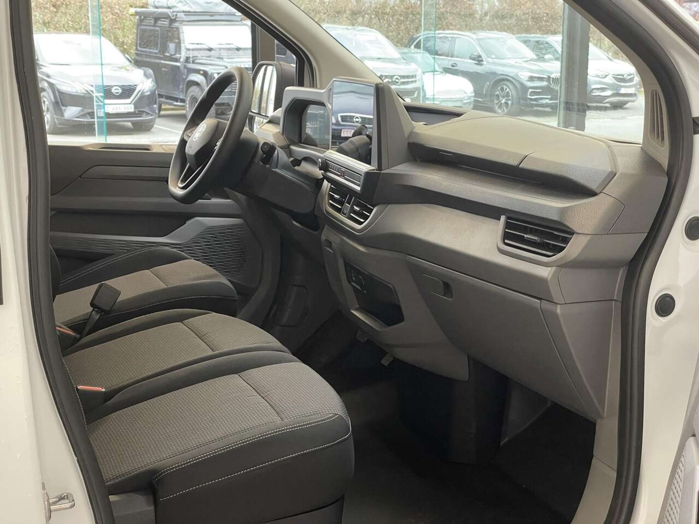 Volkswagen Transporter Dub Cab TDI - 2025 - Joinsteer - #13