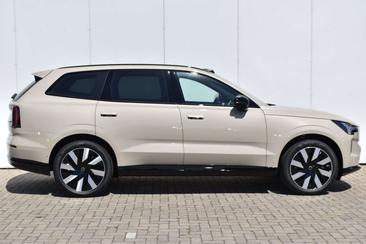 Volvo EX90 Twin Motor — photo 3
