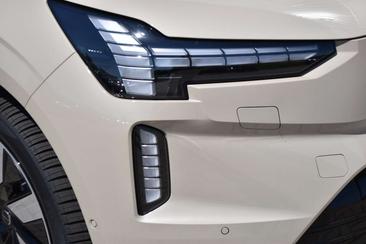 Volvo EX90 Twin Motor — photo 7