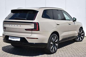 Volvo EX90 Twin Motor — photo 10