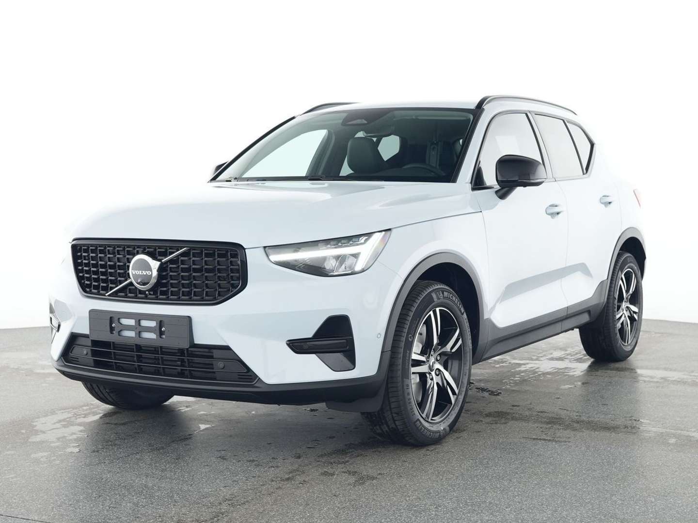 Volvo XC40 B3 Plus - 2025 - Joinsteer - #1