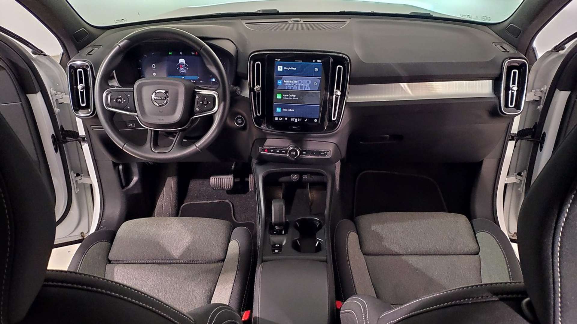 Volvo XC40 B3 Core - 2025 - Joinsteer - #3