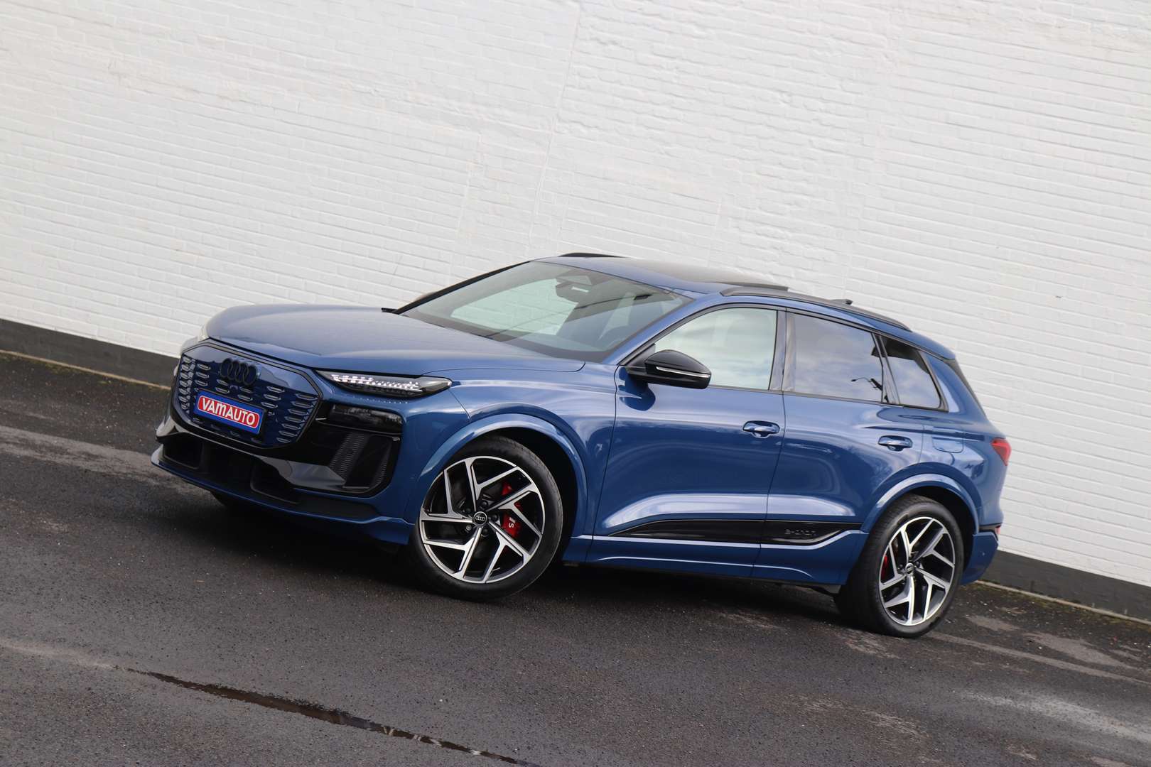 Audi SQ6 E-tron EDITION-ONE-BLUE - 2024 - Joinsteer - #2