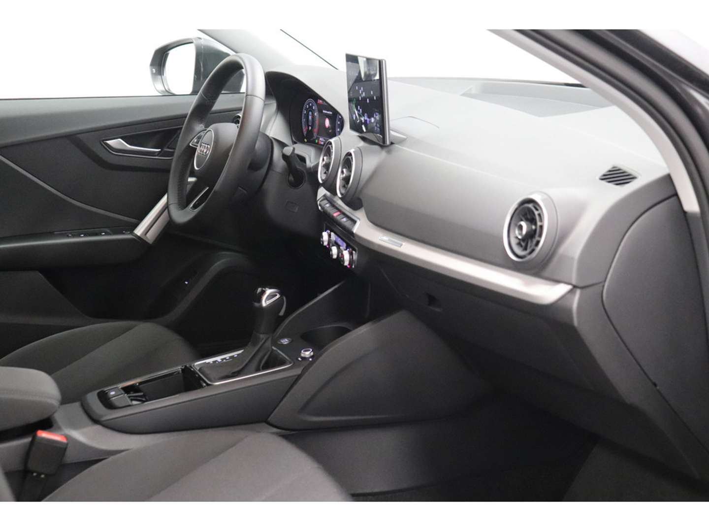 Audi Q2 S Line 35 TFSI - 2025 - Joinsteer - #16