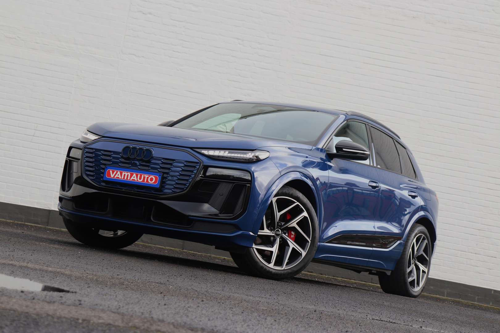 Audi SQ6 E-tron EDITION-ONE-BLUE - 2024 - Joinsteer - #12