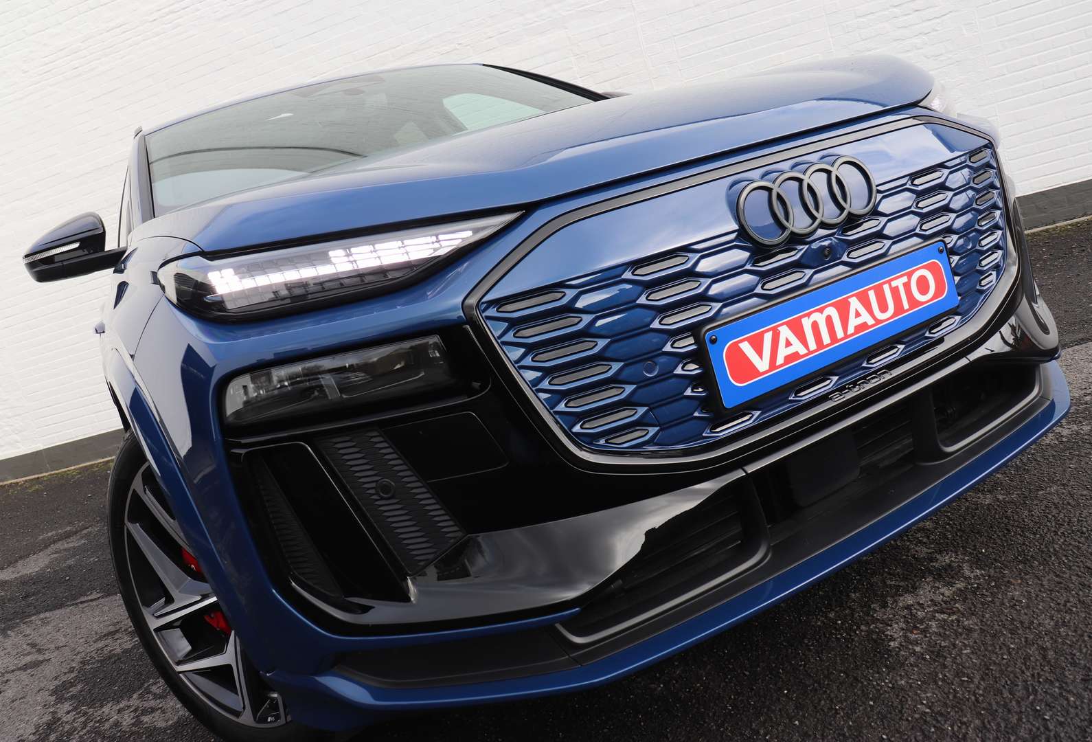 Audi SQ6 E-tron EDITION-ONE-BLUE - 2024 - Joinsteer - #14