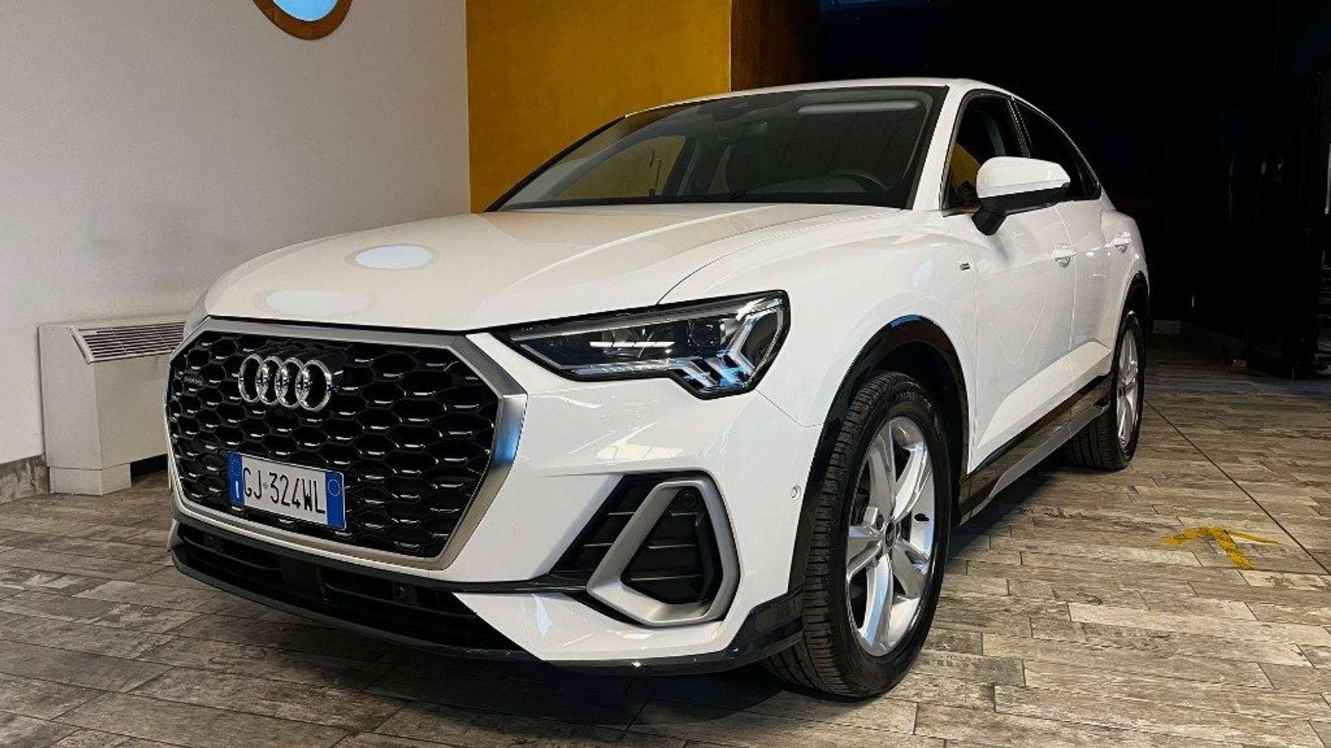 Audi Q3 S Line 35 TDI - 2022 - Joinsteer - #1