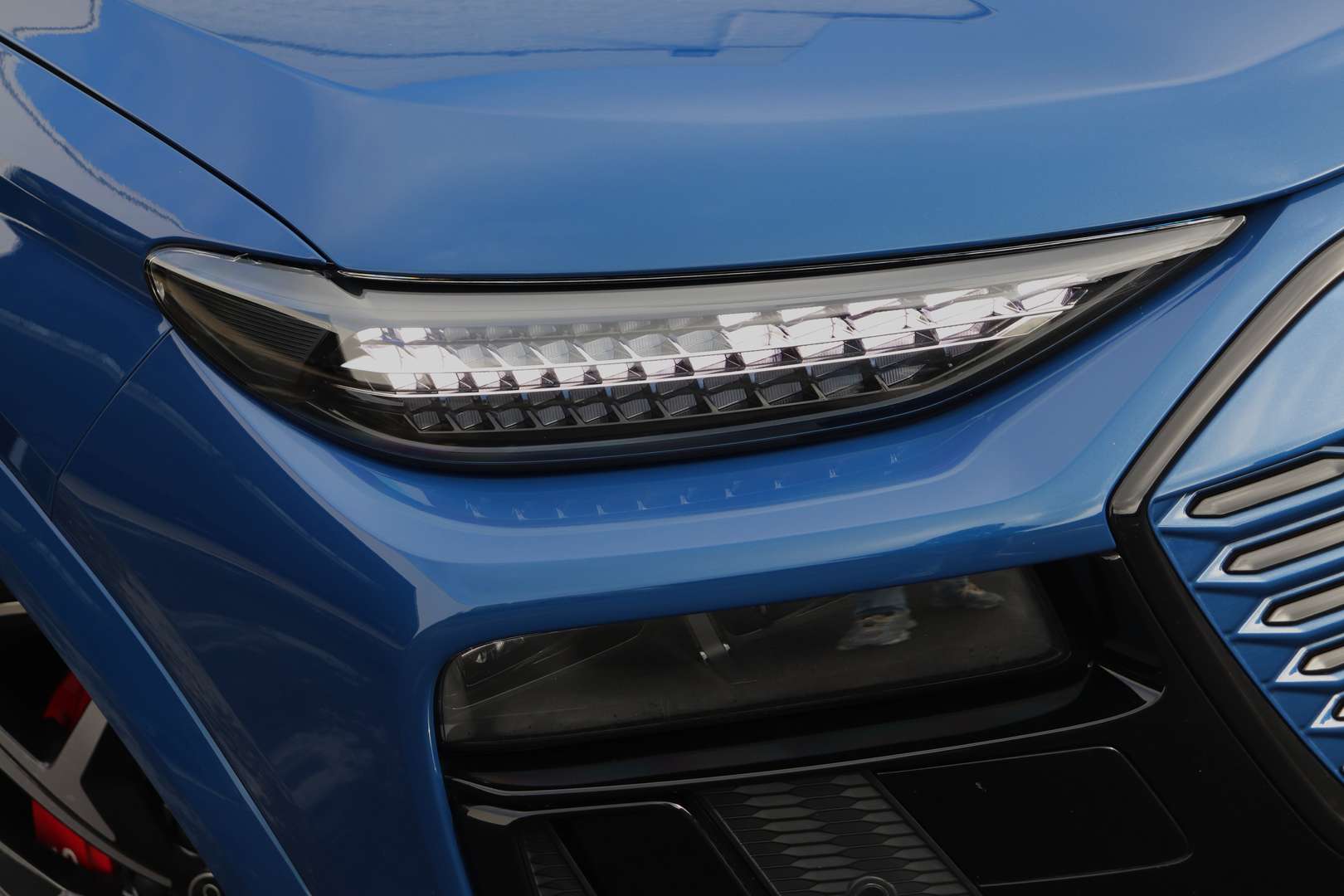 Audi SQ6 E-tron EDITION-ONE-BLUE - 2024 - Joinsteer - #22