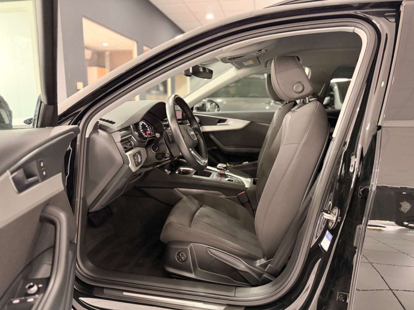 Audi A4 Avant 35 TDI - 2022 - Joinsteer - #4