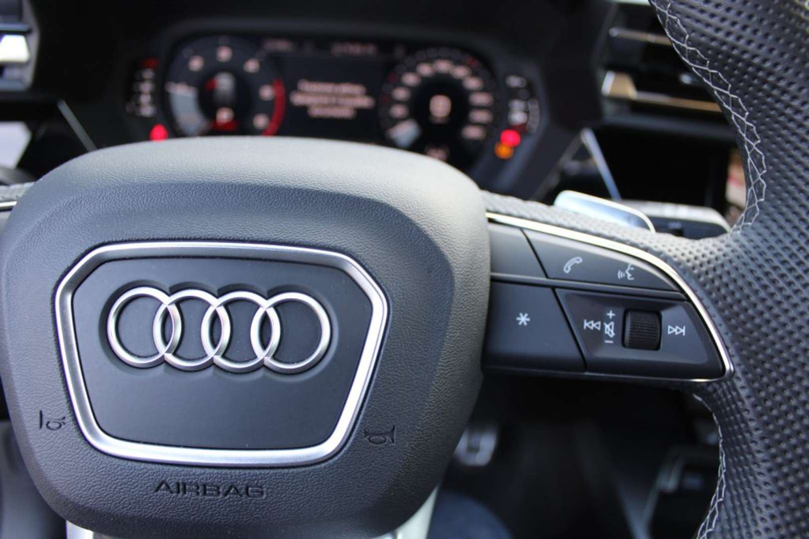 Audi A3 Sportback S Line TDI - 2025 - Joinsteer - #18