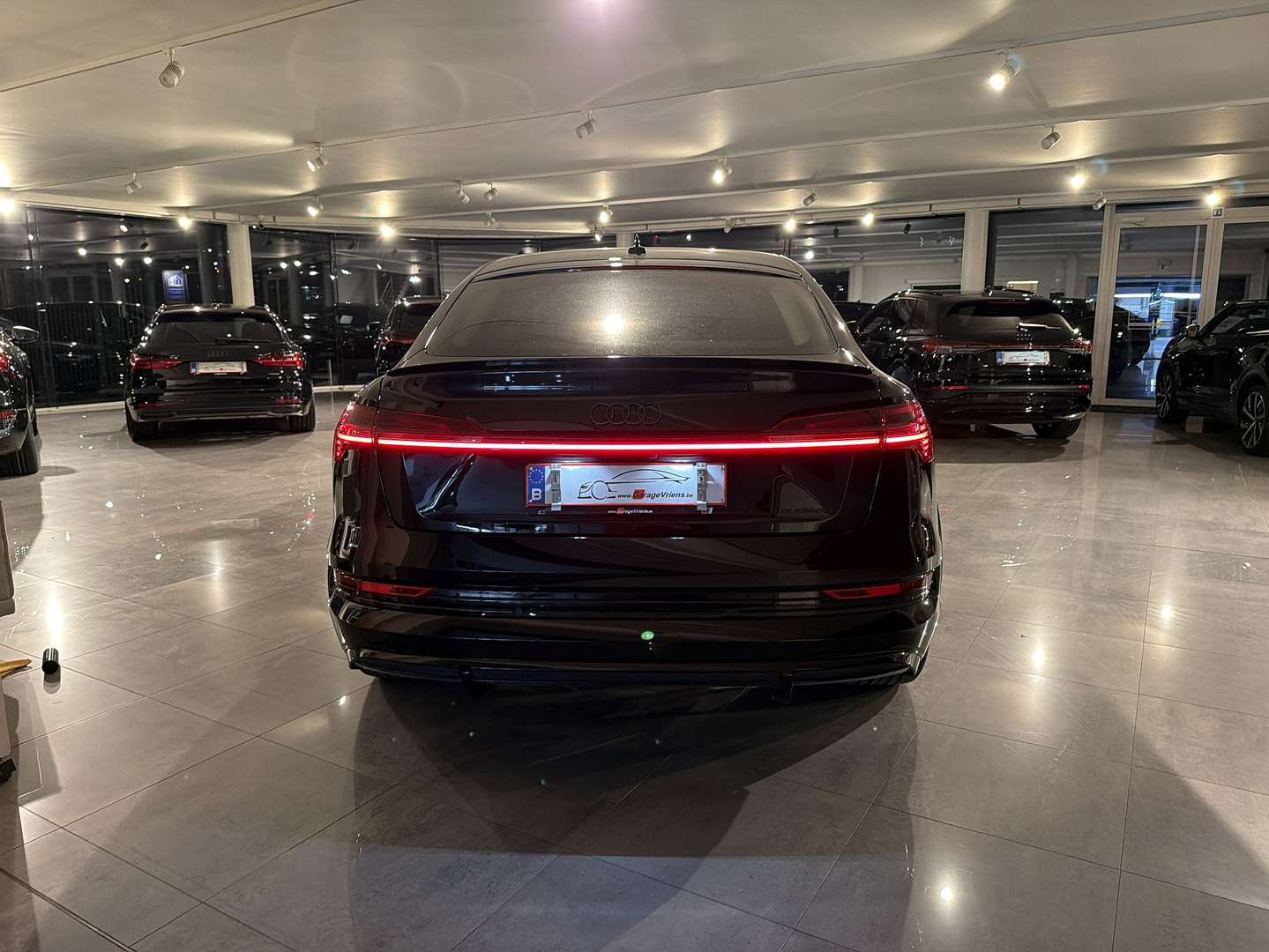 Audi SQ8 E-tron Black 503PK - 2022 - Joinsteer - #2