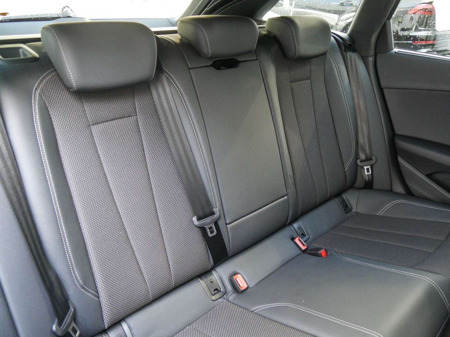 Audi A4 S Line Competition Edition 35 TDI - 2024 - Joinsteer - #4