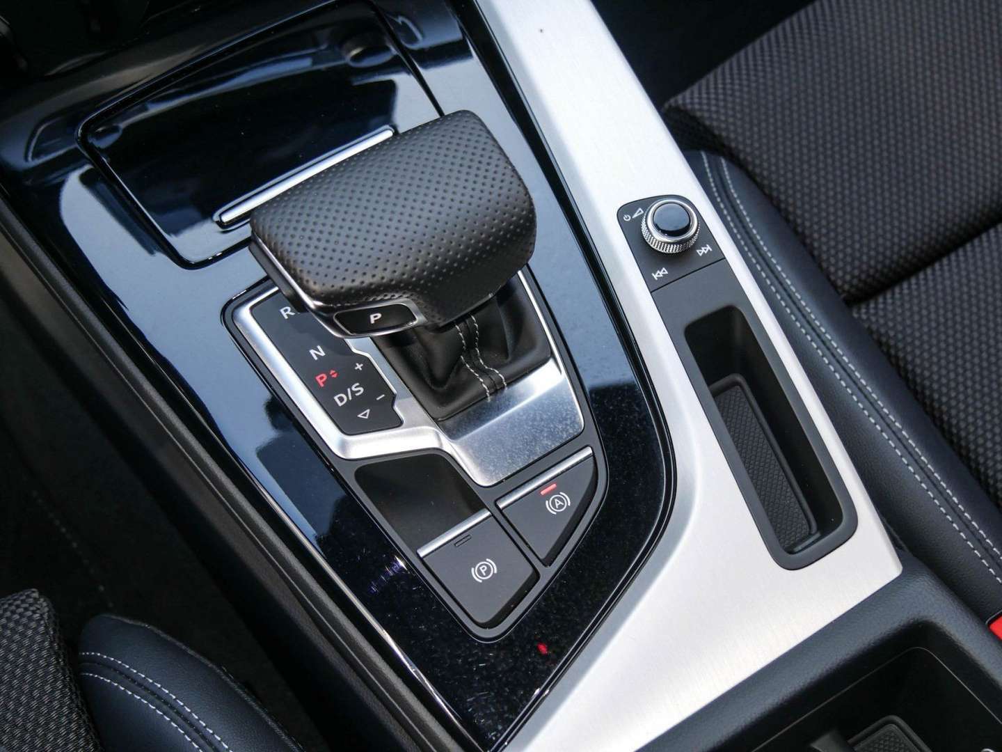 Audi A4 S Line Competition Edition 35 TDI - 2024 - Joinsteer - #10