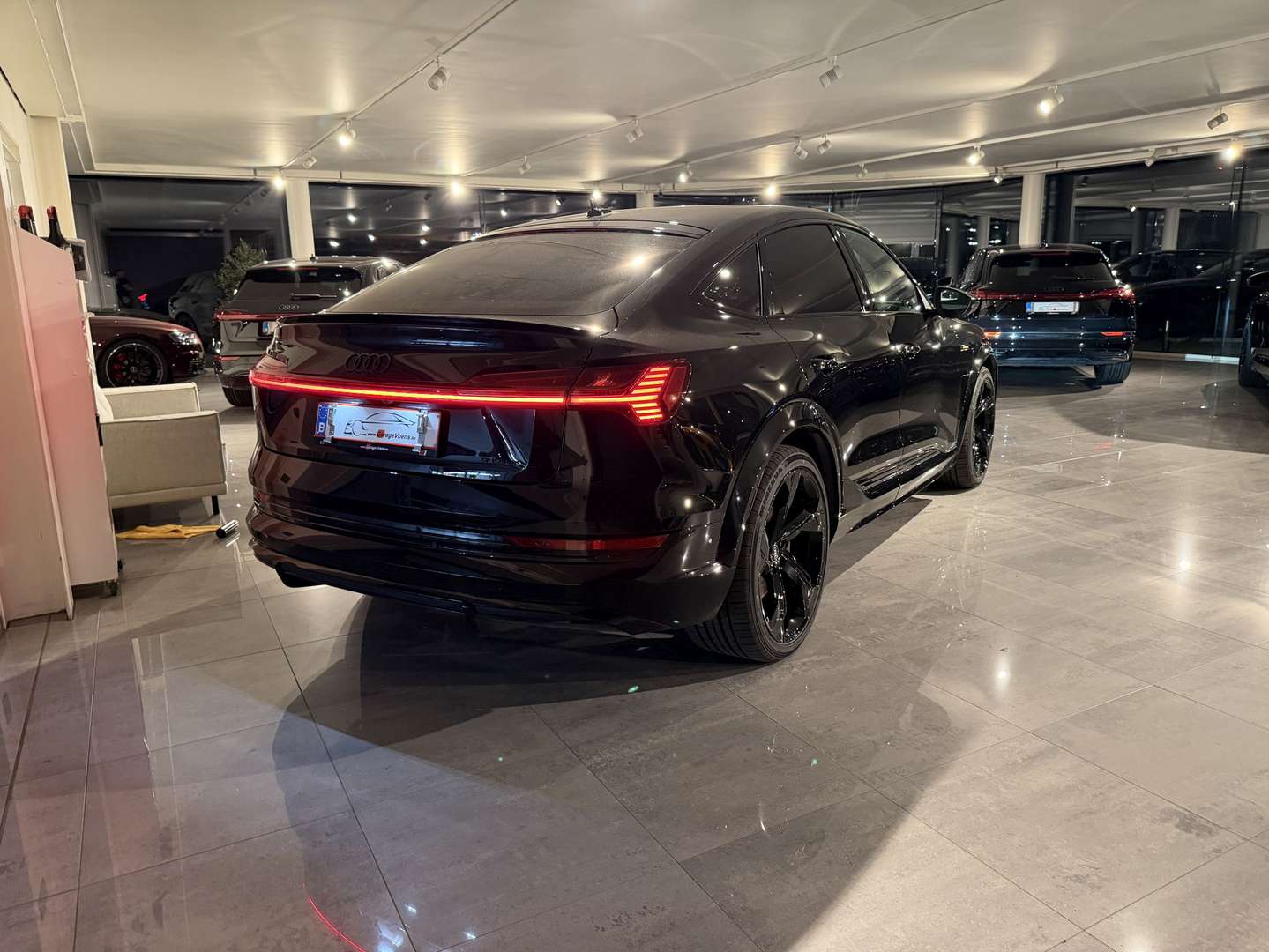 Audi SQ8 E-tron Black 503PK - 2022 - Joinsteer - #20