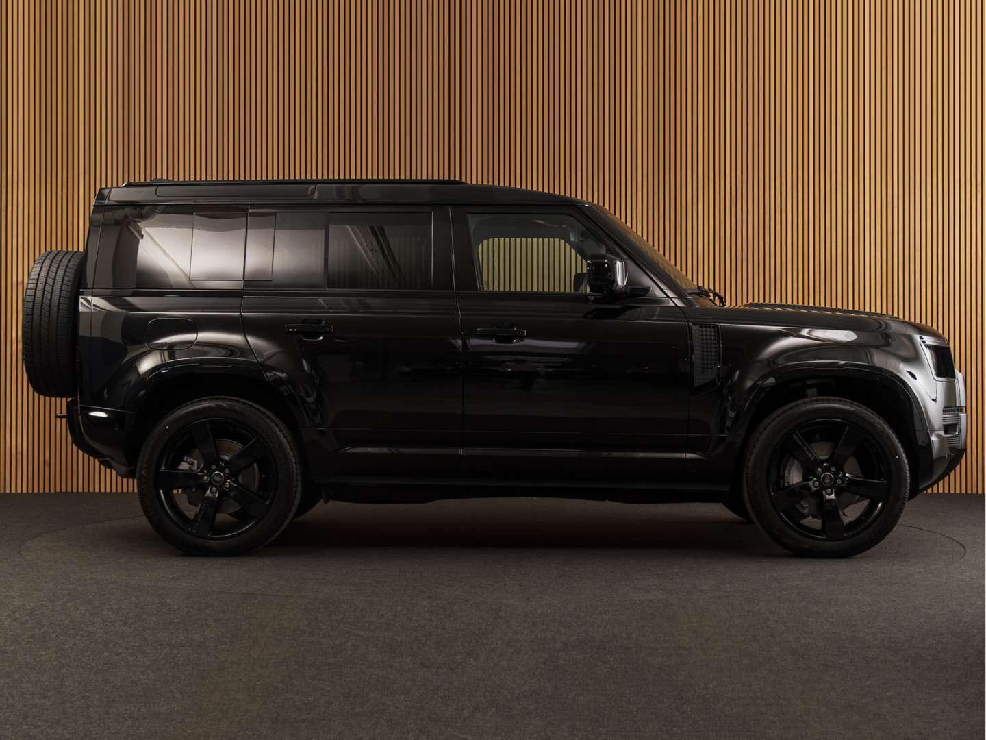 Land Rover Defender P300e X-Dynamic HSE - 2025 - Joinsteer - #4
