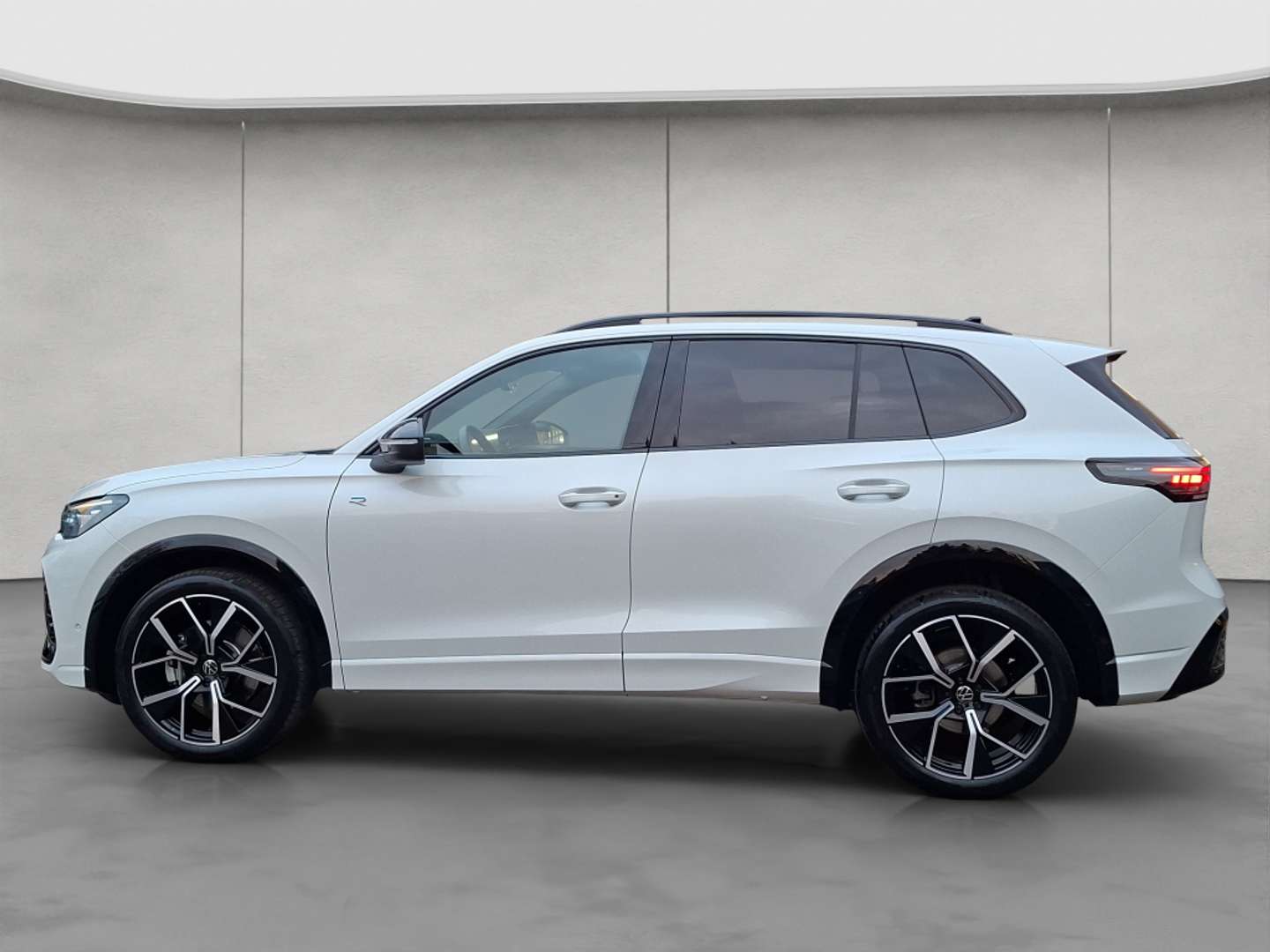 Volkswagen TIGUAN TDI 4Motion R-Line - 2025 - Joinsteer - #2