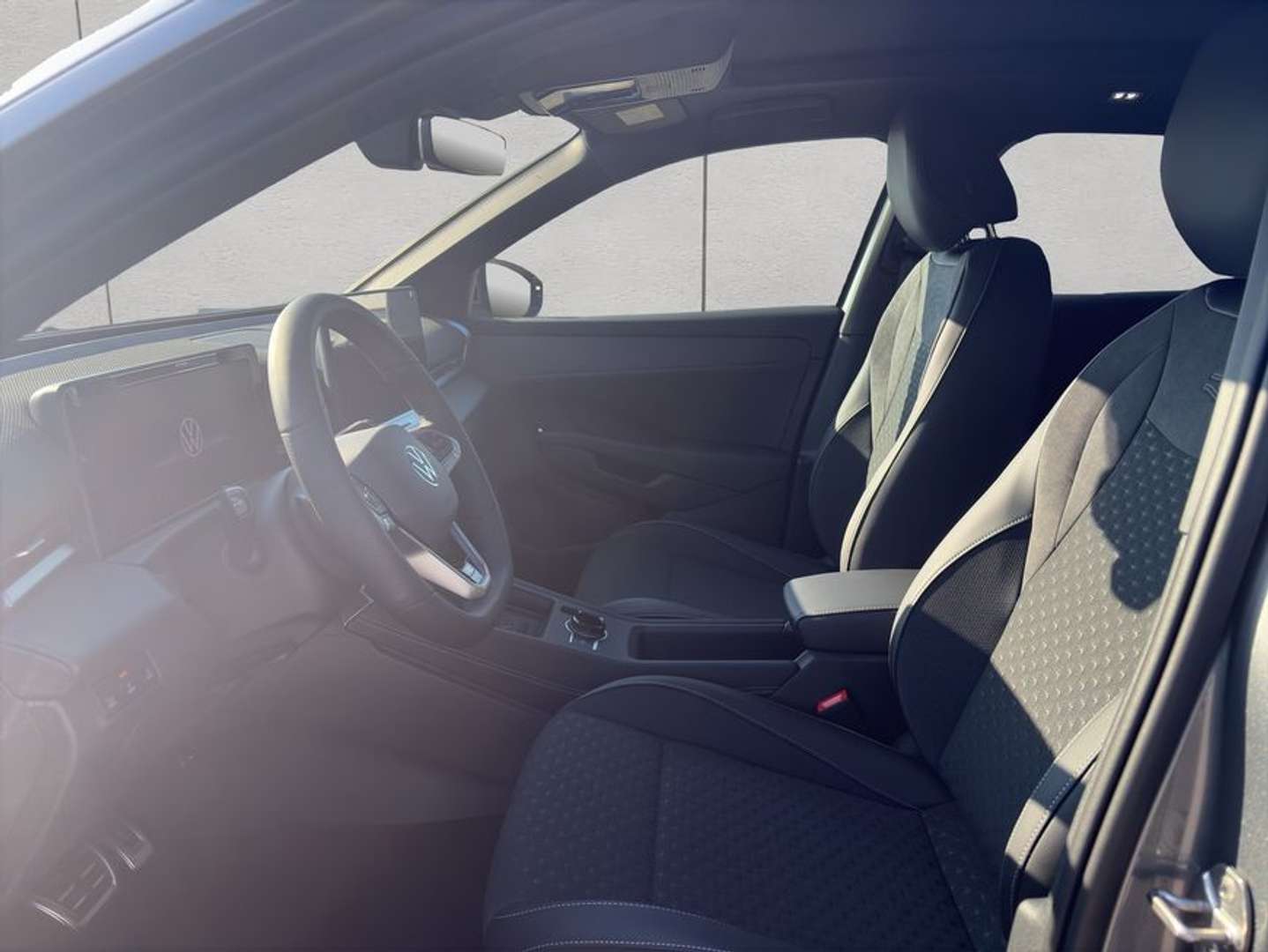 Volkswagen T-Roc R-Line - 2026 - Joinsteer - #8