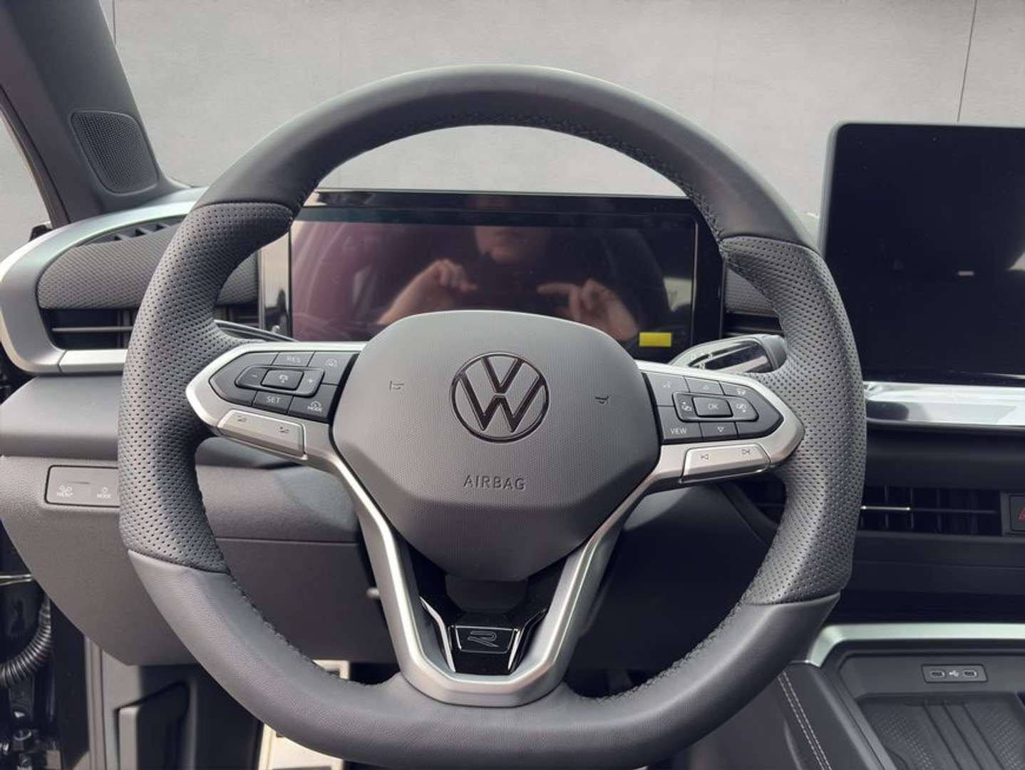 Volkswagen T-Roc R-Line - 2026 - Joinsteer - #8