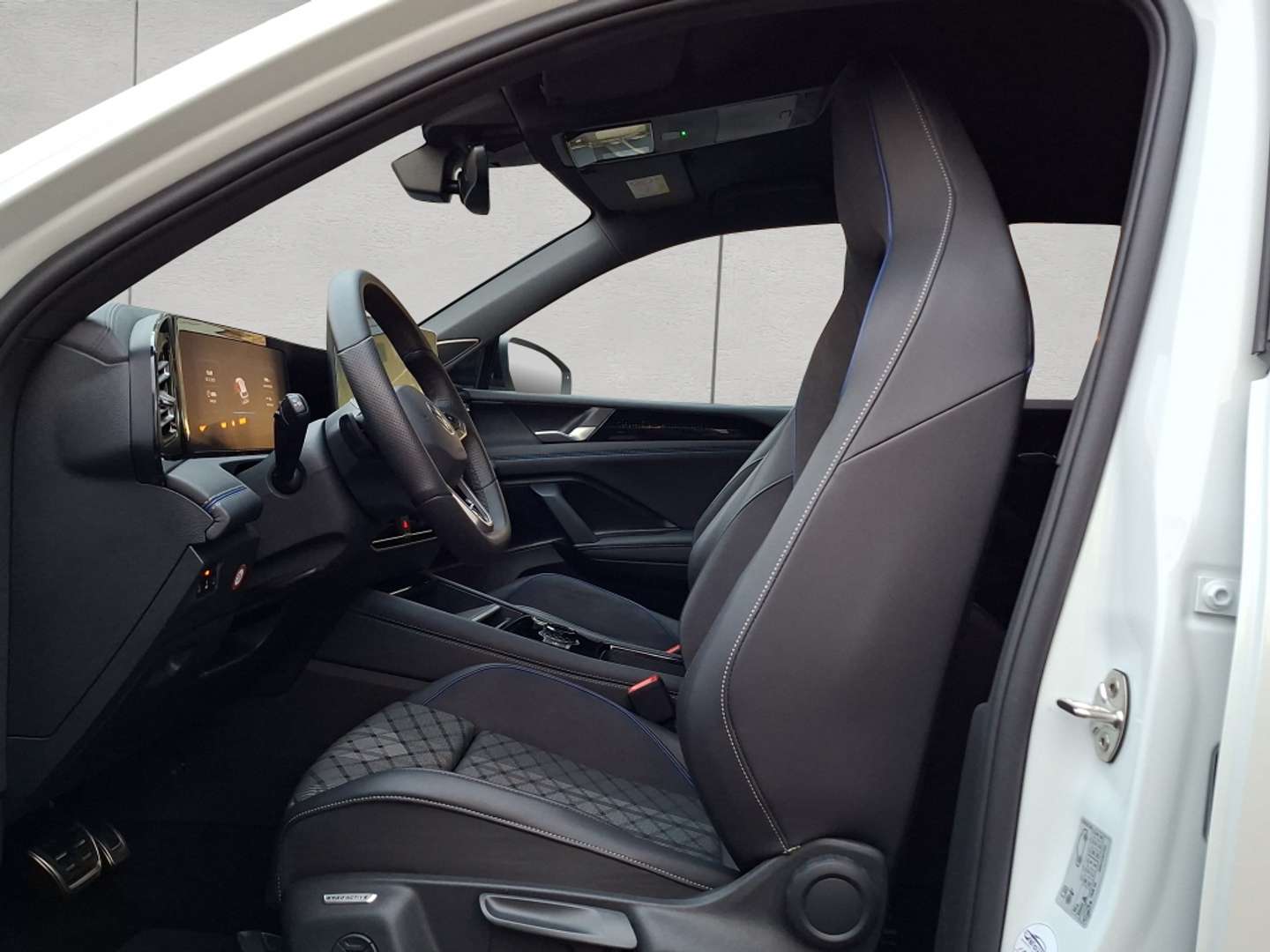 Volkswagen TIGUAN TDI 4Motion R-Line - 2025 - Joinsteer - #11