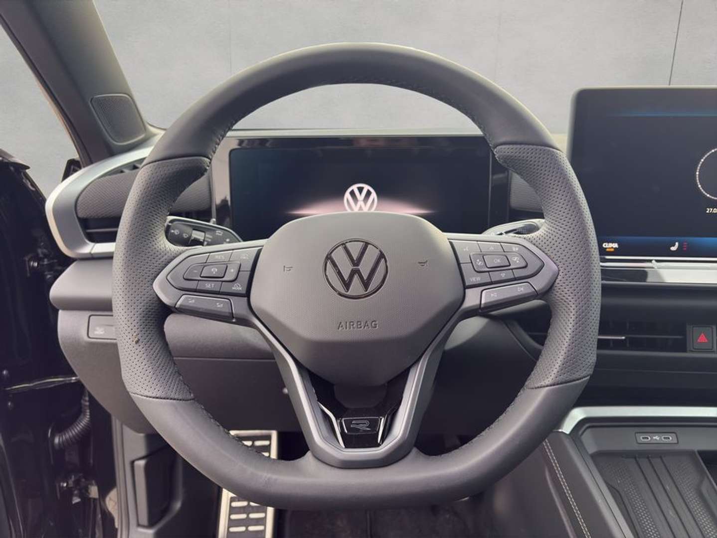 Volkswagen T-Roc R-Line - 2026 - Joinsteer - #11