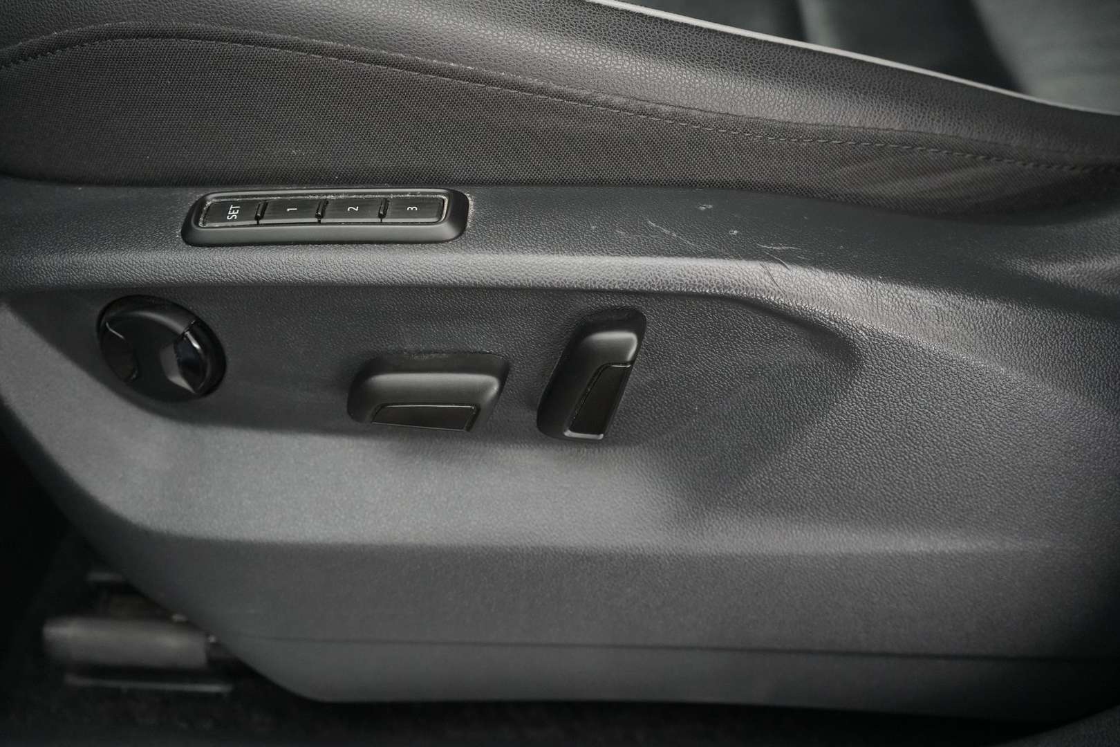 Volkswagen TIGUAN TDI Highline - 2020 - Joinsteer - #23
