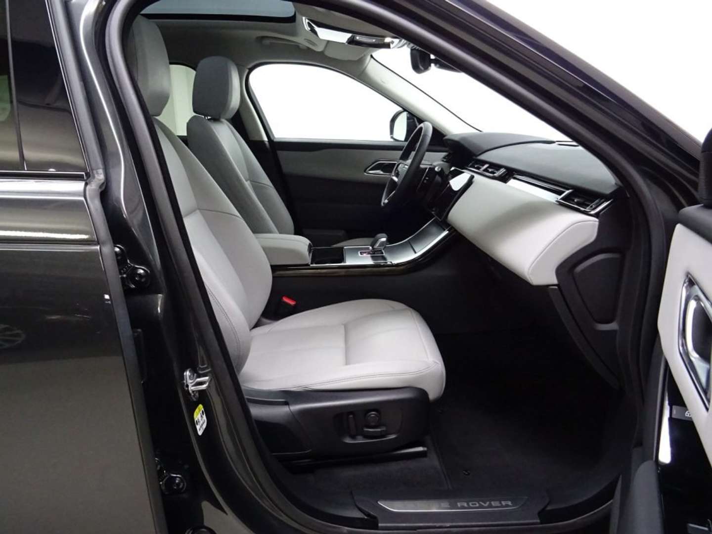Land Rover Range Rover Velar Dynamic SE 2.0D I4 204 CV - 2025 - Joinsteer - #3