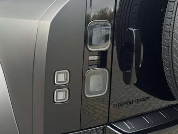 Land Rover Defender 110 Octa Black P635 — photo 8