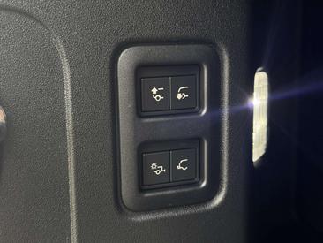 Land Rover Defender 110 Octa Black P635 — photo 34
