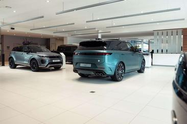 Land Rover Defender 110 Octa Black P635 — photo 42