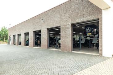 Land Rover Defender 110 Octa Black P635 — photo 48