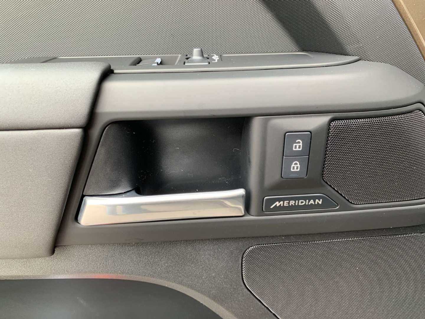 Land Rover Defender 90 360°EPH+DAB+ACC+SHZG+LMF D200 AWD S - 2025 - Joinsteer - #13