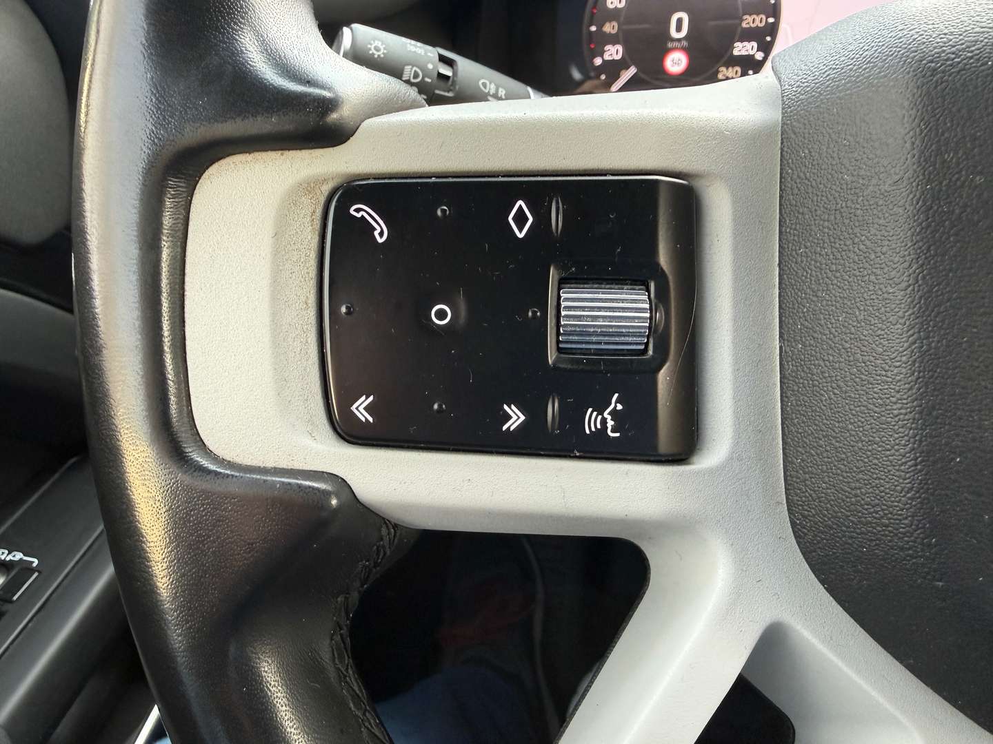 Land Rover Defender 90 3.0 D MHEV D200 X-Dynamic S - 2023 - Joinsteer - #8