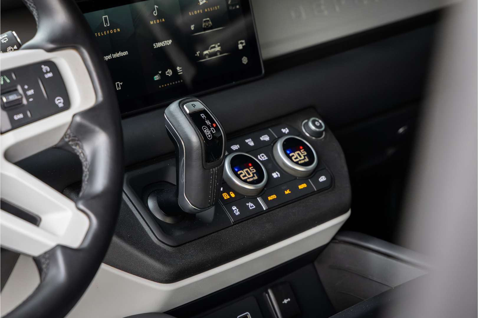 Land Rover Defender 90 S Luchtvering - Laag Schot 3.0 D200 - 2023 - Joinsteer - #9