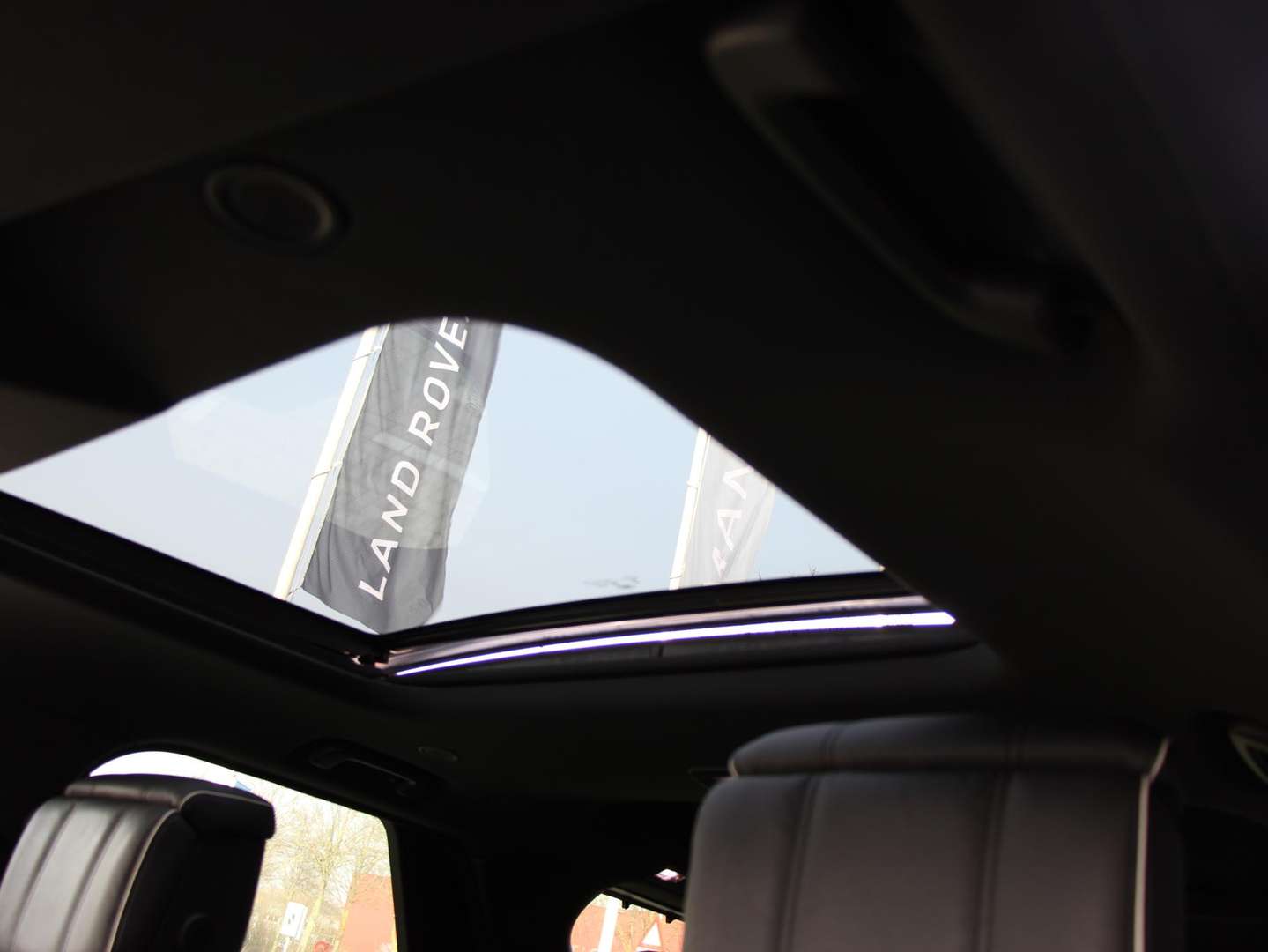 Land Rover Discovery R-Dynamic SE 7p P360 - 2022 - Joinsteer - #7