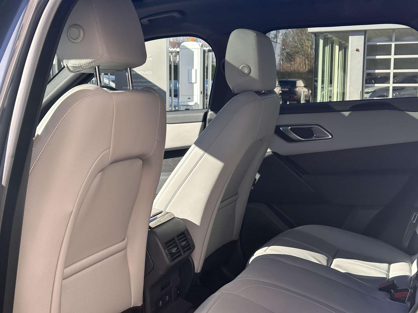 Land Rover Range Rover Velar P400e Dynamic SE AWD - 2025 - Joinsteer - #11