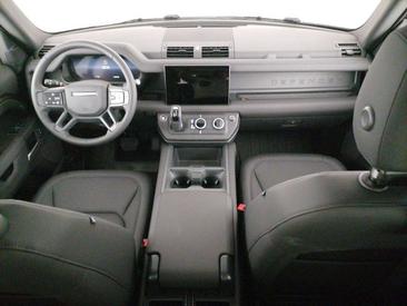 Land Rover Defender 90 X-dynamic Se Awd 3.0d I6 Mhev 200cv Auto — photo 5