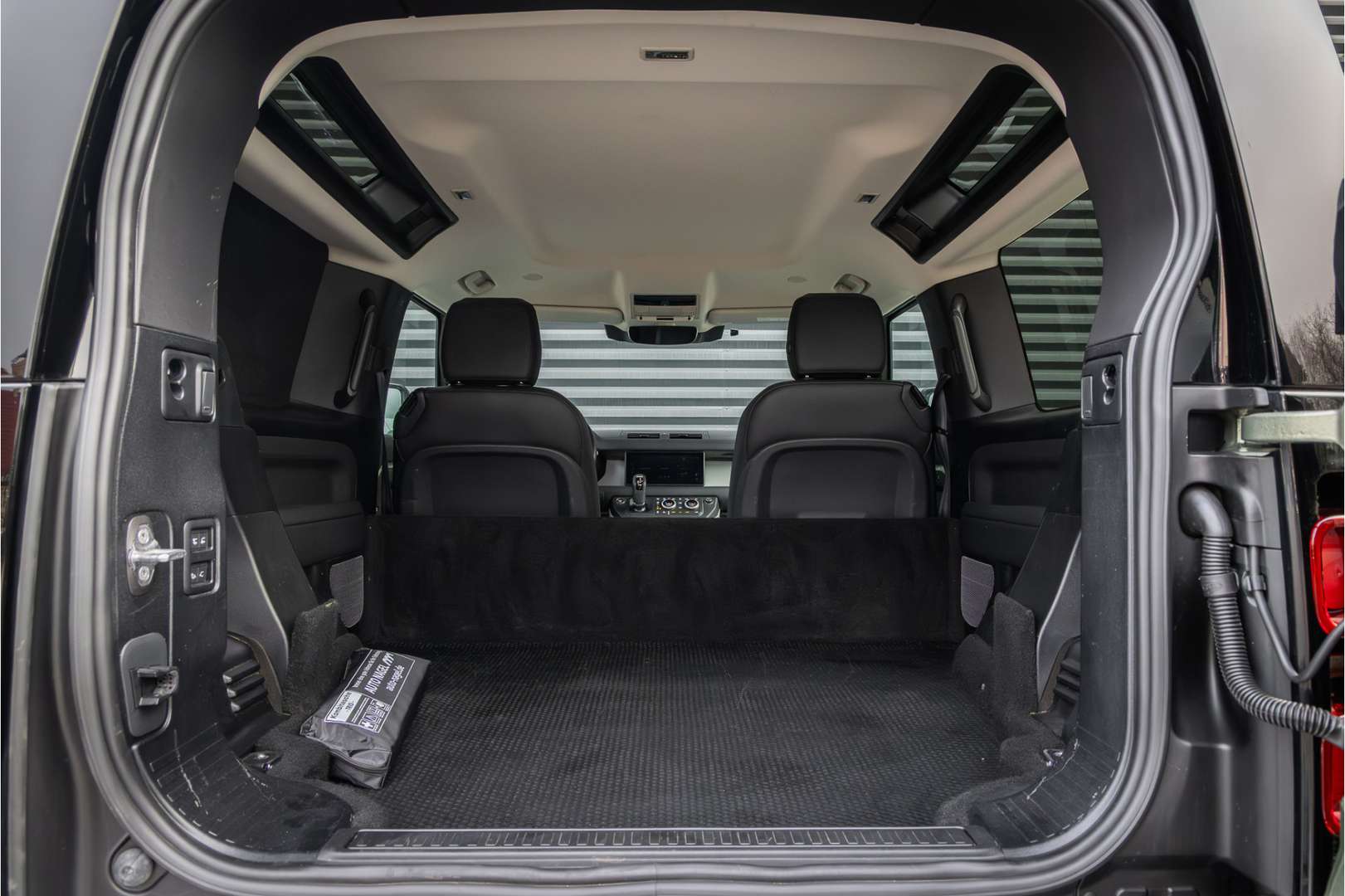 Land Rover Defender 90 S Luchtvering - Laag Schot 3.0 D200 - 2023 - Joinsteer - #25