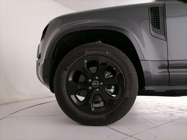 Land Rover Defender 90 X-dynamic Se Awd 3.0d I6 Mhev 200cv Auto — photo 9