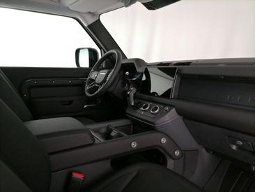 Land Rover Defender 90 X-dynamic Se Awd 3.0d I6 Mhev 200cv Auto — photo 10