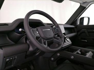 Land Rover Defender 90 X-dynamic Se Awd 3.0d I6 Mhev 200cv Auto — photo 13